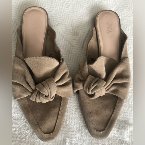 Beige suede 1 inch heel mules, bows, 39 - 8 - Picture 2 of 7